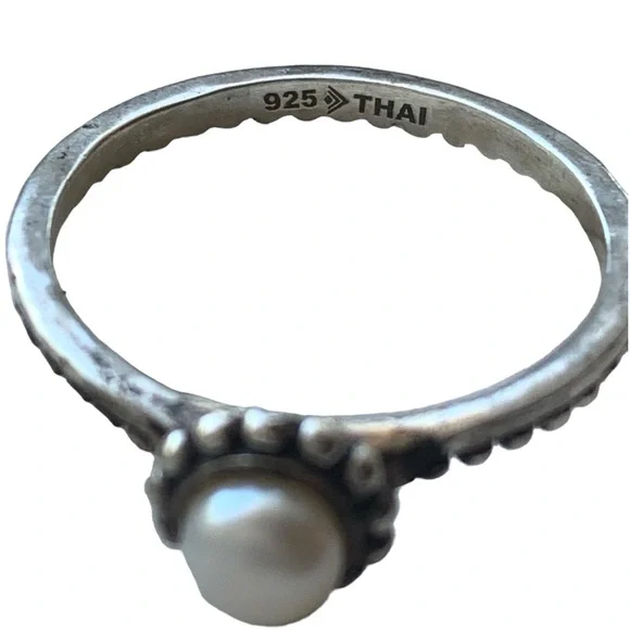 SILPADA Retired Sterling Silver Pearl Woman’s Ring Designer Jewelry - Picture 9 of 9